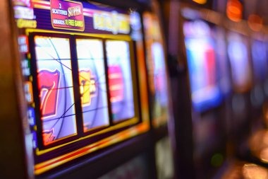 Bigger Bass Bonanza slot game interface on dewa cukong